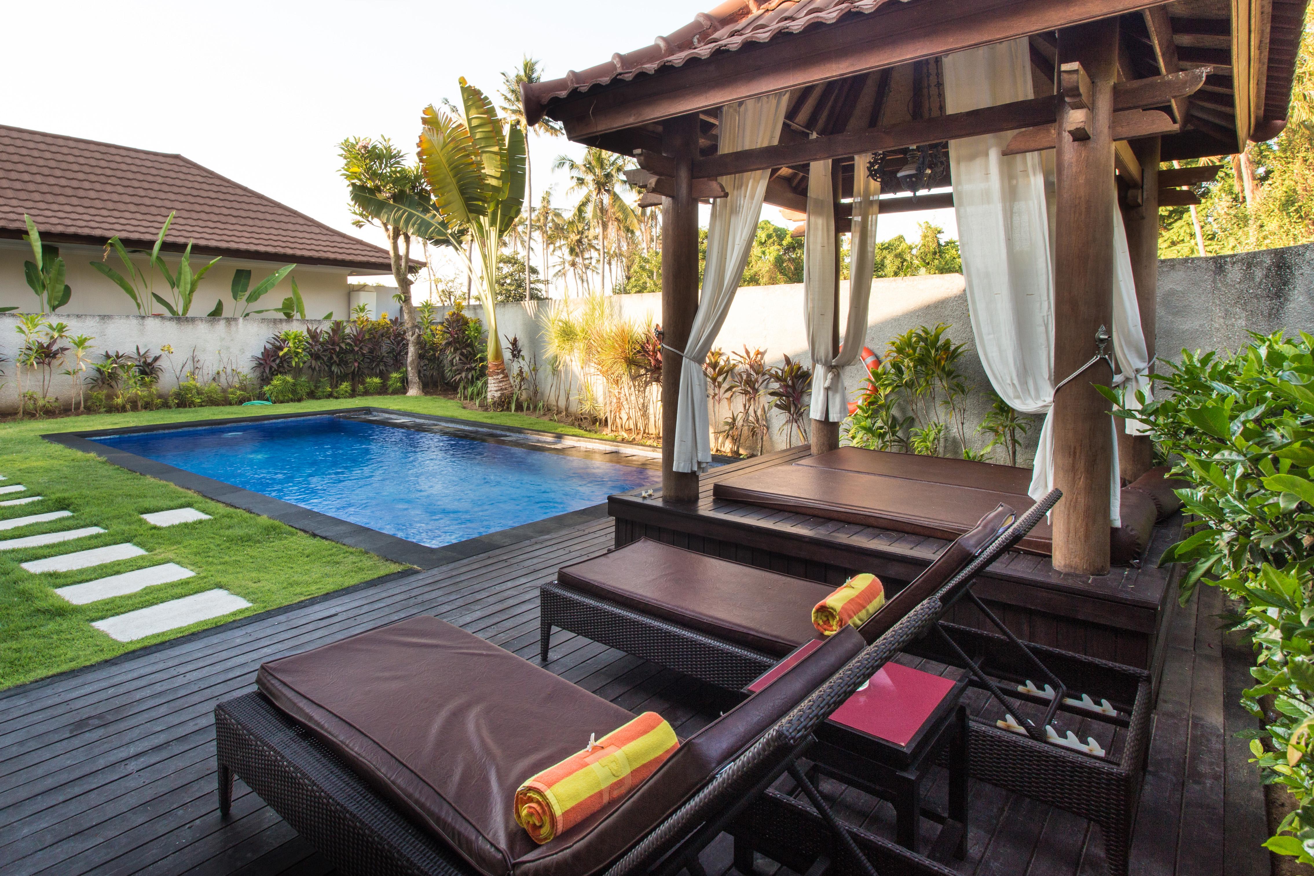 Puri Saron Hotel Baruna Beach Lovina Esterno foto